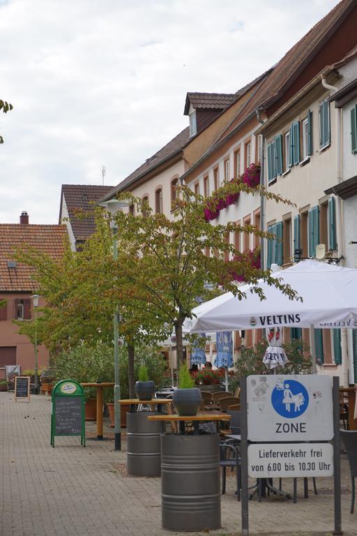 Fewo Apland Landau in der Pfalz Szoba fotó